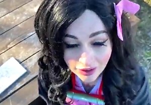 Wonderful video with a strangely seductive brunette